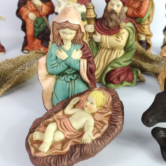 Vintage Ceramic Nativity Scene Christmas Danson Decor 11 Pieces Hand Painted - Picture 4 of 14